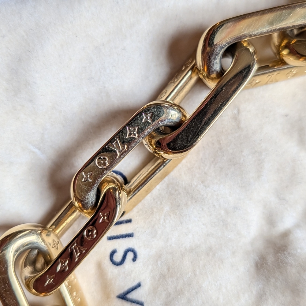 Louis Vuitton Gold Chain Necklace! - Picture 5 of 9